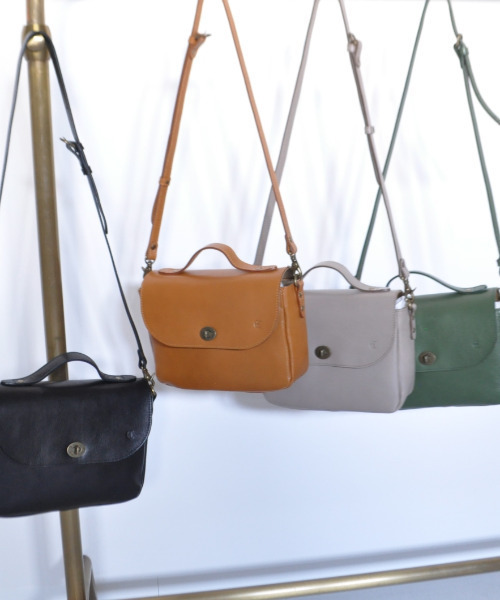 CLEDRAN（クレドラン） ショルダーバッグ バッグ 「本革 アンティーク