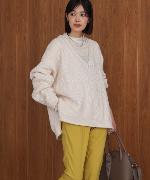 Bou Jeloud（ブージュルード） ニット セーター ケーブルVニット