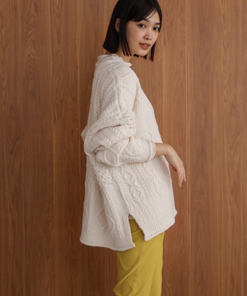 Bou Jeloud（ブージュルード） ニット セーター ケーブルVニット