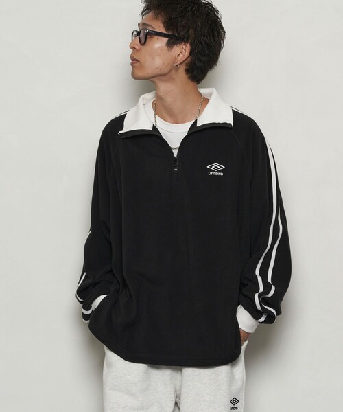 「UMBRO」 長袖Tシャツ MEDIUM オフホワイト メンズの画像