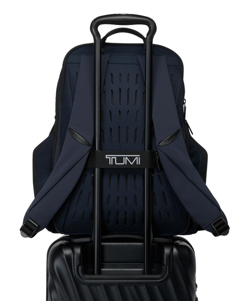 TUMI（トゥミ） デイバック リュック TUMI AXIS ラージ・バックパック