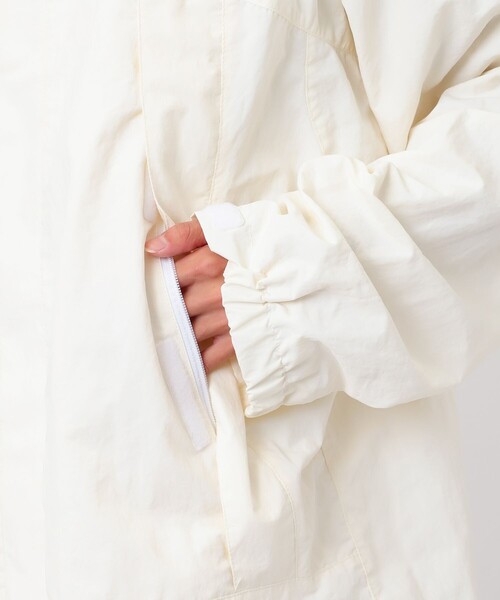 ブルゾン アウター 「別注」 9246-BL03-014 HOOD JACKET WHITE EDITION メンズの画像