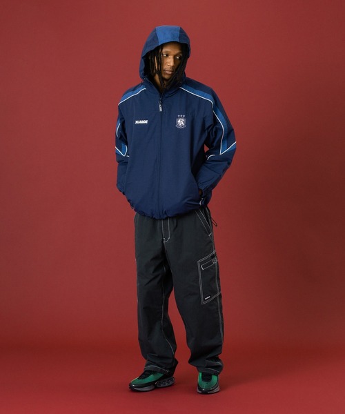 XLARGE ブラックジャケット フード付き Mサイズ XLARGE フード付きナイロンジャケット Mサイズ