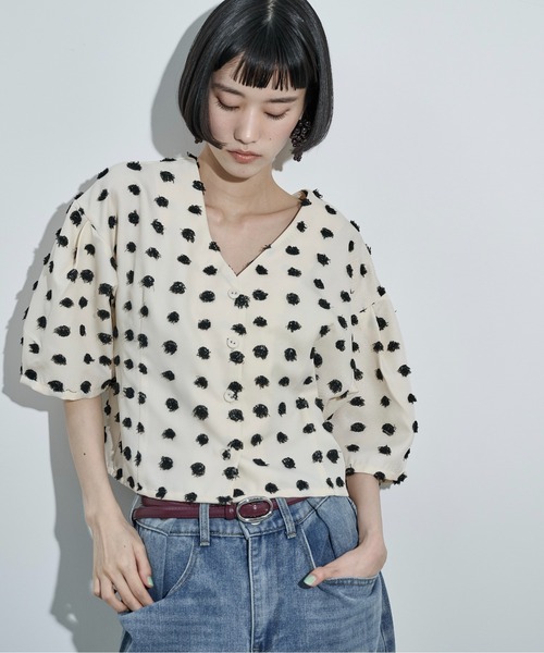 THE Yon ブラウス シャツ 2wayドットジャガードタックスリーブ