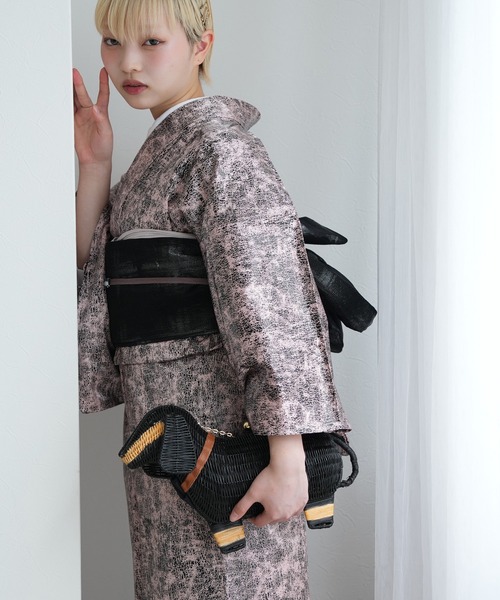 utatane 着物 着物 単衣 ニコアンティーク レザー調きもの ピンク×黒 
