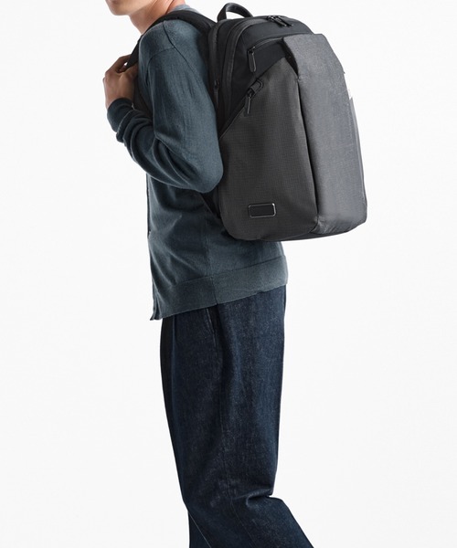 TUMI ダークグレー リュック TUMI（トゥミ） デイバック リュック TUMI AXIS ラージ・バックパック