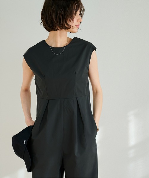 URBANRESEARCH　ラッシュガード　スイムオールインワン　未使用タグ付き ur's（ユアーズ） ラッシュガード タックデザインオールインワン