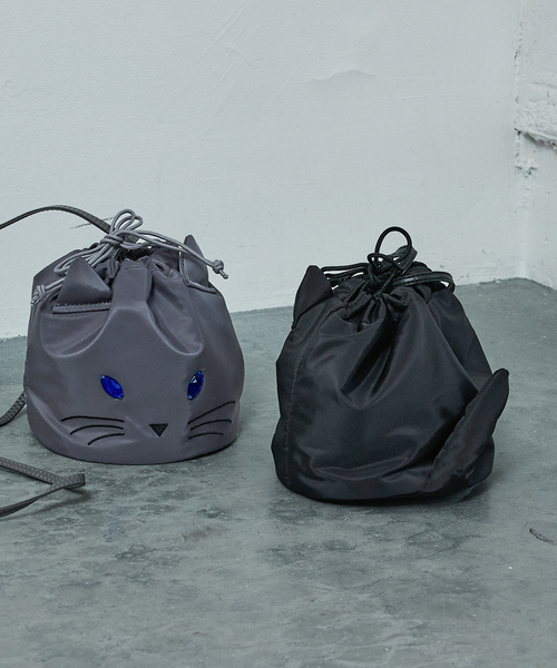 NOMINE（ノミネ） ショルダーバッグ バッグ 「FAVORI」黒猫 灰猫 巾着