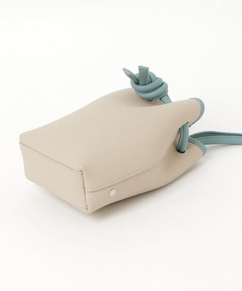 VASIC（ヴァジック） ショルダーバッグ - ベージュ レディース