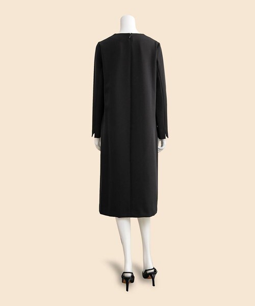 パーティードレス ワンピース ポリエステルブレンド　ストレートフィット　ブラックドレスの画像