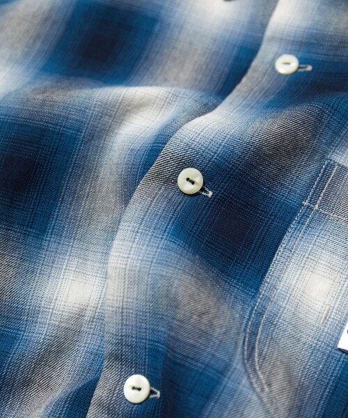 「CAHLUMN」 長袖シャツ LARGE ブルー メンズの画像