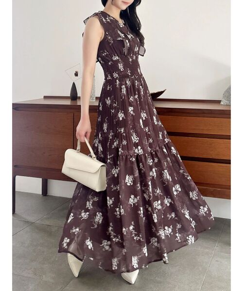 dazzlin 今期新作 プリーツフラワーシフォンワンピース dazzlin（ダズリン） ワンピース プリーツフラワーシフォンワンピース
