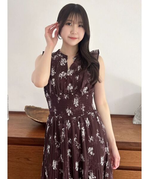dazzlin 今期新作 プリーツフラワーシフォンワンピース dazzlin（ダズリン） ワンピース プリーツフラワーシフォンワンピース