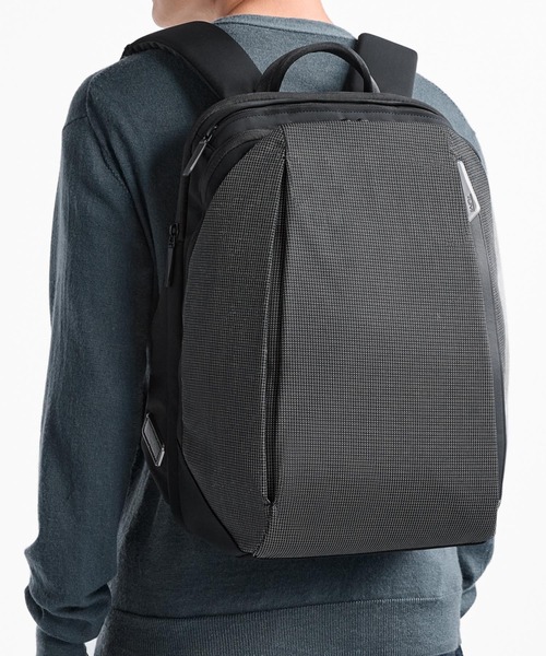 TUMI（トゥミ） デイバック リュック TUMI AXIS ミディアム・バック