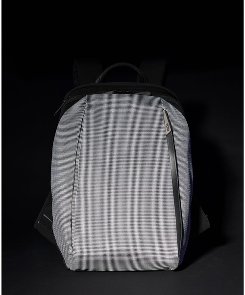 TUMI（トゥミ） デイバック リュック TUMI AXIS ミディアム・バック