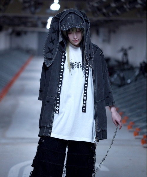 REFLEM ホログラムプリントL/S Tee/ロングスリーブカットソー REFLEM（レフレム）の「『REFLEM/レフレム』ホログラムプリントL