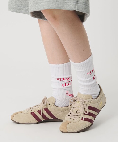 スニーカー 「別注」「adidas Originals」TOKYO W スニーカー レディースの画像