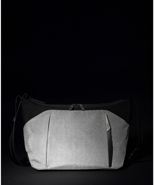 TUMI(トゥミ) ショルダーバッグ TUMI AXIS ミディアム・クロスボディ TUMI(トゥミ) ショルダーバッグ TUMI AXIS ミディアム・クロスボディ