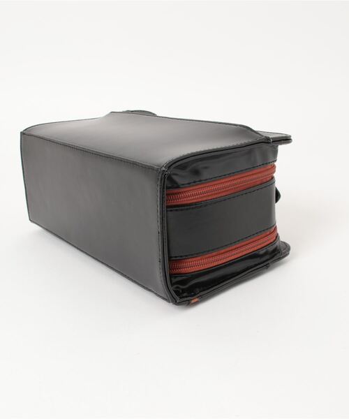 セカンドバッグ クラッチバッグ クラッチバッグ クロスラインが魅力的ダブルファスナー式セカンド