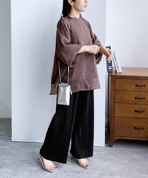 reca パンツ 迷わず着れる！大人のセミワイドプリーツパンツ