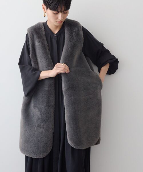 「AMERICAN HOLIC」 ベスト M チャコールグレー レディース