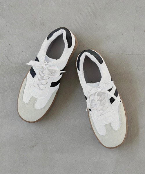 美品　　 スニーカー　スポーティなデザイン　白黒　37 A by MAGASIN DE MODE スニーカー 「A by MAGASIN DE MODE」サイド
