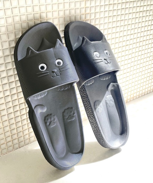 サンダル 「肉球スタンプ付き」歩くたび視線をひとり占め。ゆるっと猫顔に癒される、大人も履けるキャットサンダル レディース メンズ | MILLION CARATS | 18