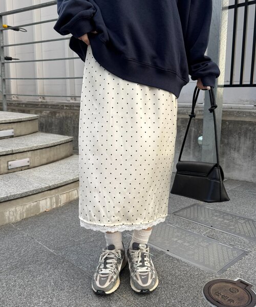 Discoat（ディスコート） スカート 「umm」ドット柄サテンナロー