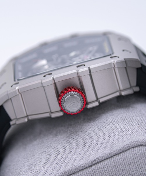 腕時計 「TSAR BOMBA/サーボンバ」エレメンタルシリーズ　Titanium Edition Automatic Watch メンズの画像