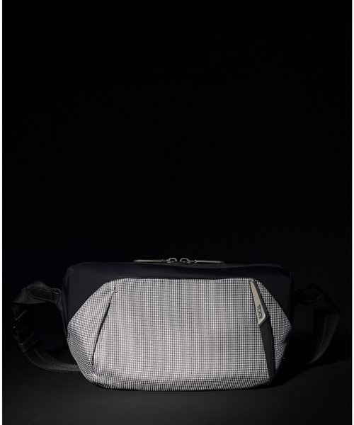 TUMI ボディバッグ ウエストポーチ TUMI（トゥミ） ウエストポーチ TUMI AXIS ミディアム・スリング
