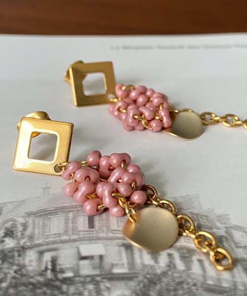 CERCA ピアス 「Le scale」ファルファーレビーズの揺れるピアス