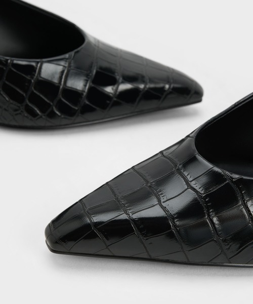CHARLES ＆ KEITH パンプス クロックエンボス スラントヒール