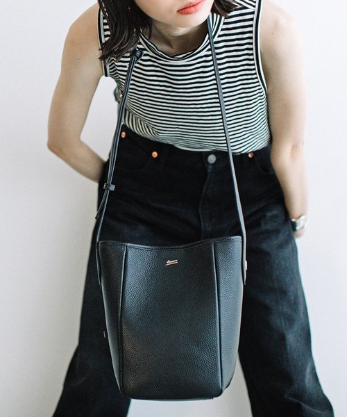 Beau're（ヴュレ） ショルダーバッグ バッグ 「BEAURE」牛革