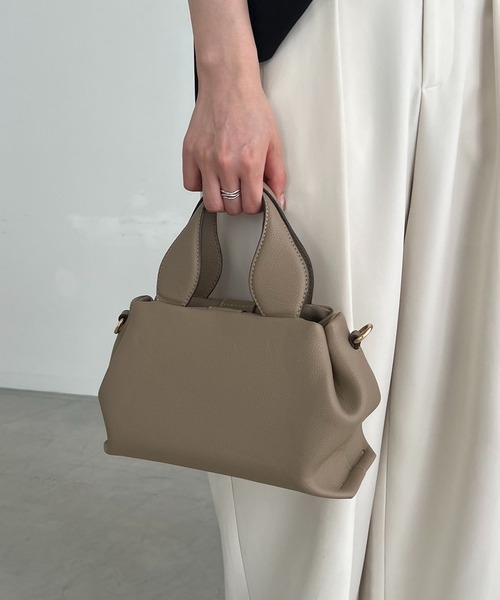 CAPRICIEUX LE'MAGE ショルダーバッグ バッグ ラウンドミニ