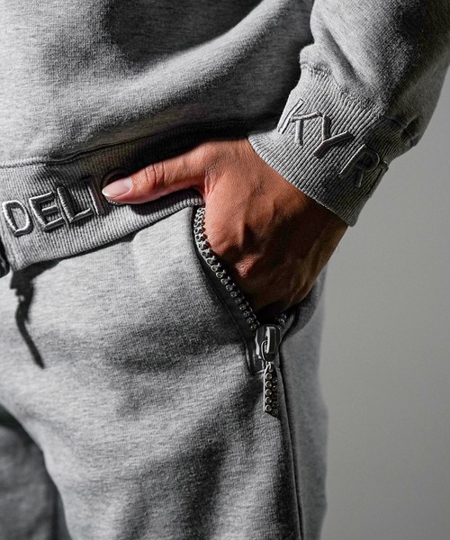 RTEG Distinctive セットアップ ブラック ラインストーン ロゴ RTEG Distinctive セットアップ ブラック ラインストーン ロゴ RTEG