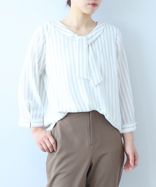 【美品】アンタイトル　大きいサイズ　3L　とろみ　ジョーゼット　ボウタイブラウス 美品】アンタイトル 大きいサイズ 3L とろみ ジョーゼット