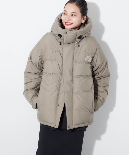 THE NORTH FACE レディースコート、ジャケット（色：ベージュ系