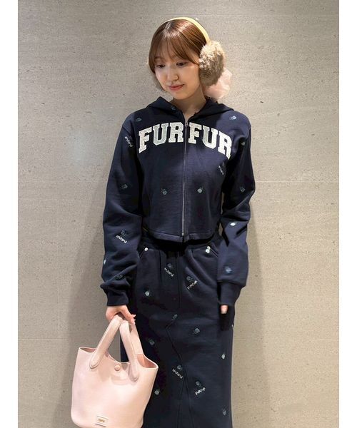 FURFUR（ファーファー） トレーナー スウェット フラワー刺繍ジップ
