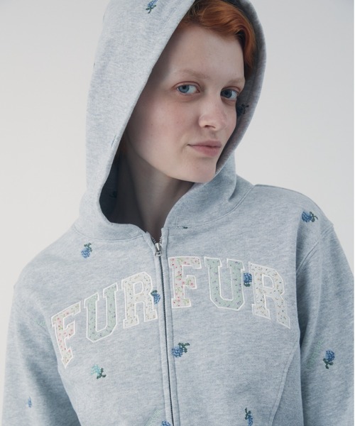FURFUR（ファーファー） トレーナー スウェット フラワー刺繍ジップ
