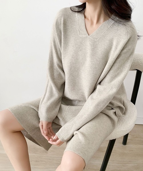 LOWO セットアップ 冬の室内や暖房下に 大人見えニットセットアップ
