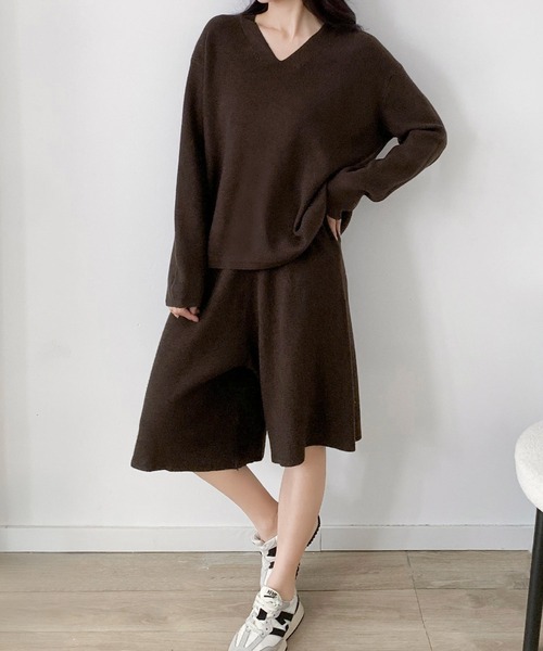 LOWO セットアップ 冬の室内や暖房下に 大人見えニットセットアップ