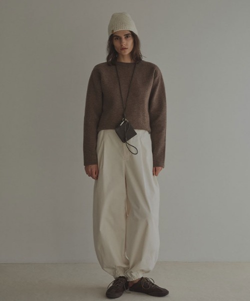 ETRE TOKYO（エトレトウキョウ） レザーコードカラビナスクエアパース