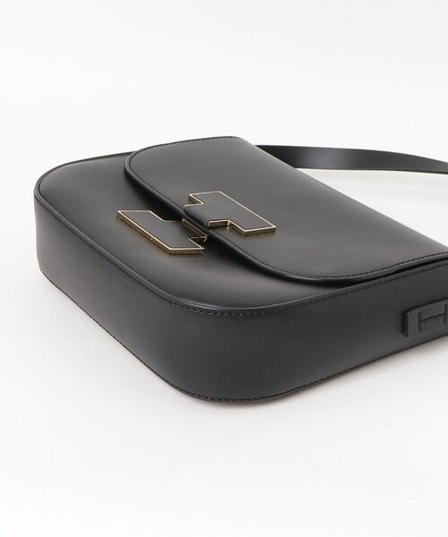 IACUCCI（イアクッチ） ショルダーバッグ - ブラック レディース