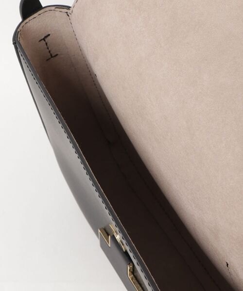 IACUCCI（イアクッチ） ショルダーバッグ - ブラック レディース