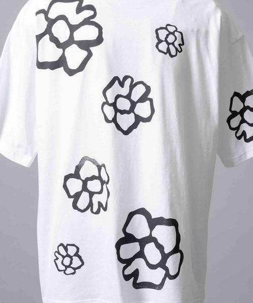 Flower Motif T-shirt MAISON SPECIAL 新品☆ MAISON SPECIAL（メゾンスペシャル）の「Flower Motif T-shirt