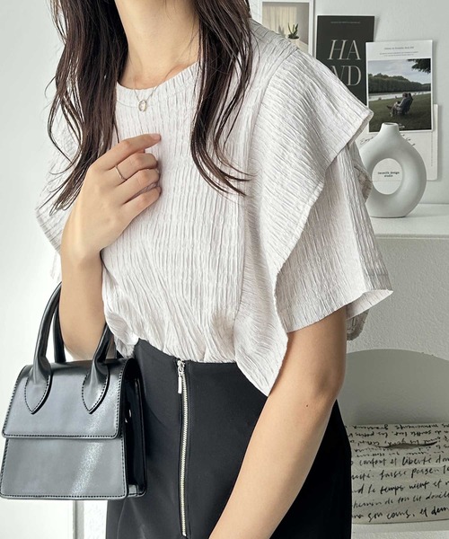 GeeRA（ジーラ） tシャツ 夏にぴったり！ラッフルフリルショルダー表面