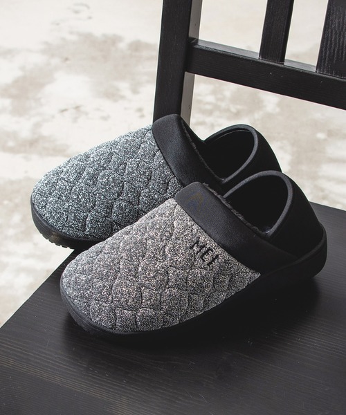 MEI（メイ） スリッポン メイ」GLITTER QUILTING MOC SHOES ラメ