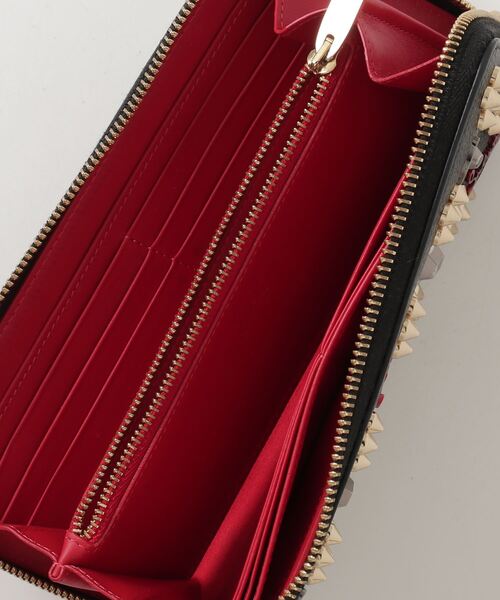 Christian Louboutin 財布 ブラック Panettone - Wallet - Grained calf leather and spikes - Black
