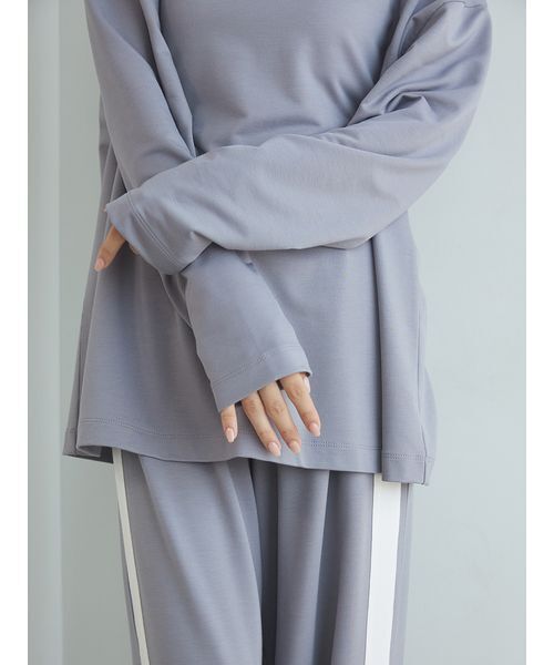 GELATO PIQUE グレー 長袖ルームウェア　新品、未使用 gelato pique（ジェラートピケ）の「ピーチスキンロングシャツ（ルーム