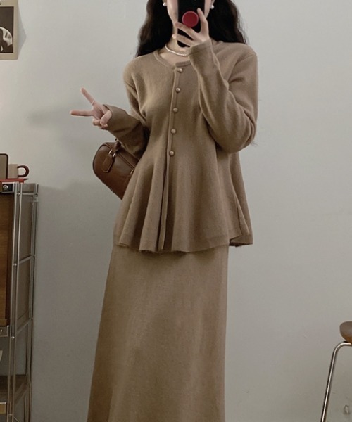 Diosfront セットアップ ペプラムフレアニットカーディガン